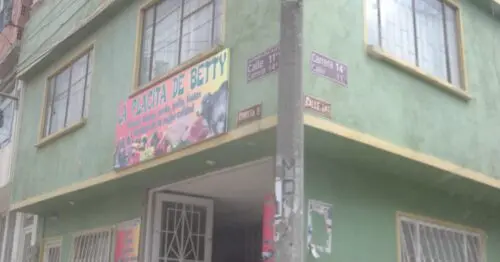 LA PLACITA DE BETTY LA PLACITA DE BETTY
